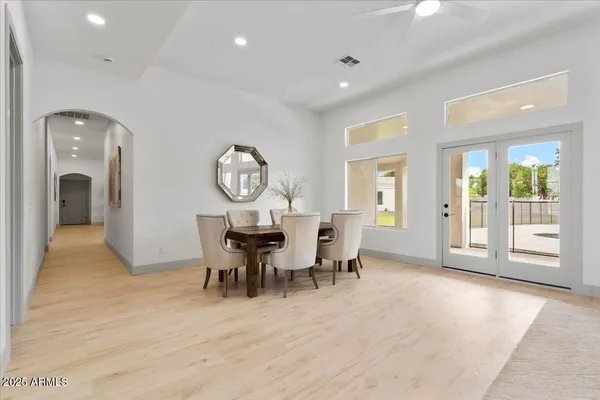 $1,797,499 | 2251 North 32nd Street, Unit 27, Mesa, AZ 85213