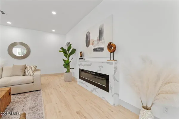 $1,797,499 | 2251 North 32nd Street, Unit 27, Mesa, AZ 85213