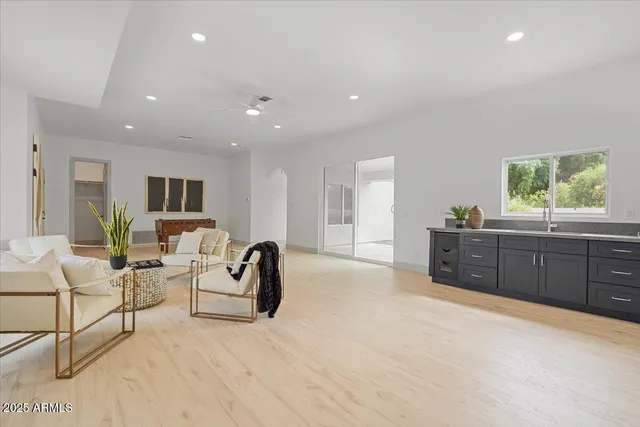 $1,988,999 | 2251 North 32nd Street, Unit 27, Mesa, AZ 85213