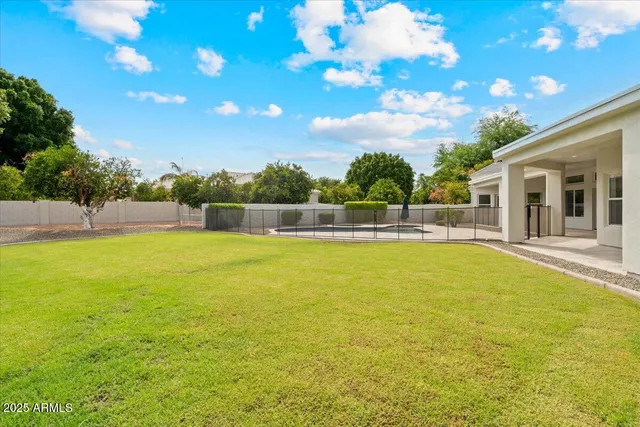 $1,988,999 | 2251 North 32nd Street, Unit 27, Mesa, AZ 85213