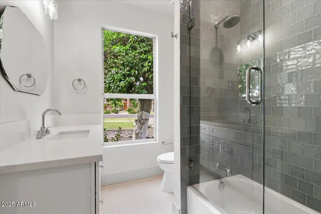 $1,988,999 | 2251 North 32nd Street, Unit 27, Mesa, AZ 85213