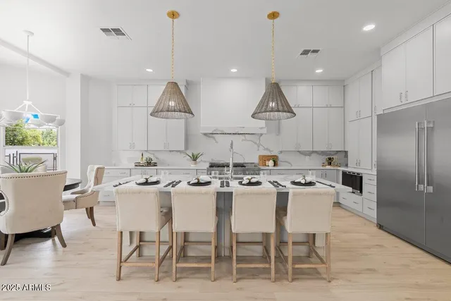 $1,988,999 | 2251 North 32nd Street, Unit 27, Mesa, AZ 85213