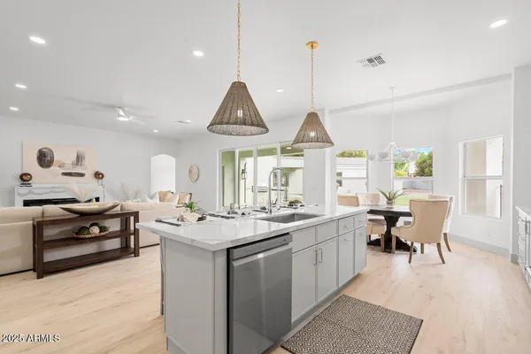$1,797,499 | 2251 North 32nd Street, Unit 27, Mesa, AZ 85213