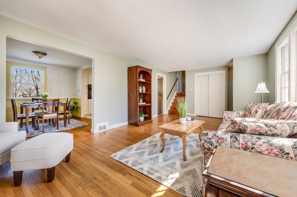 43 Aran Road Westwood, MA 02090 - Photo 3 of 34 Gallery Image 3