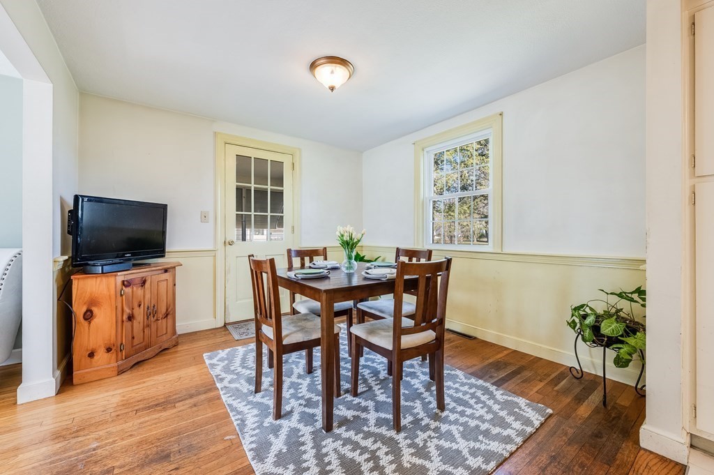 43 Aran Road Westwood, MA 02090 - Photo 8 of 34 Gallery Image 8