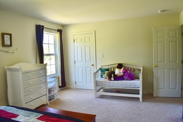 5 Admirals Way, Unit 5 Berkley, MA 02779 - Photo 11 of 20