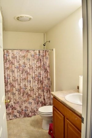 5 Admirals Way, Unit 5 Berkley, MA 02779 - Photo 14 of 20