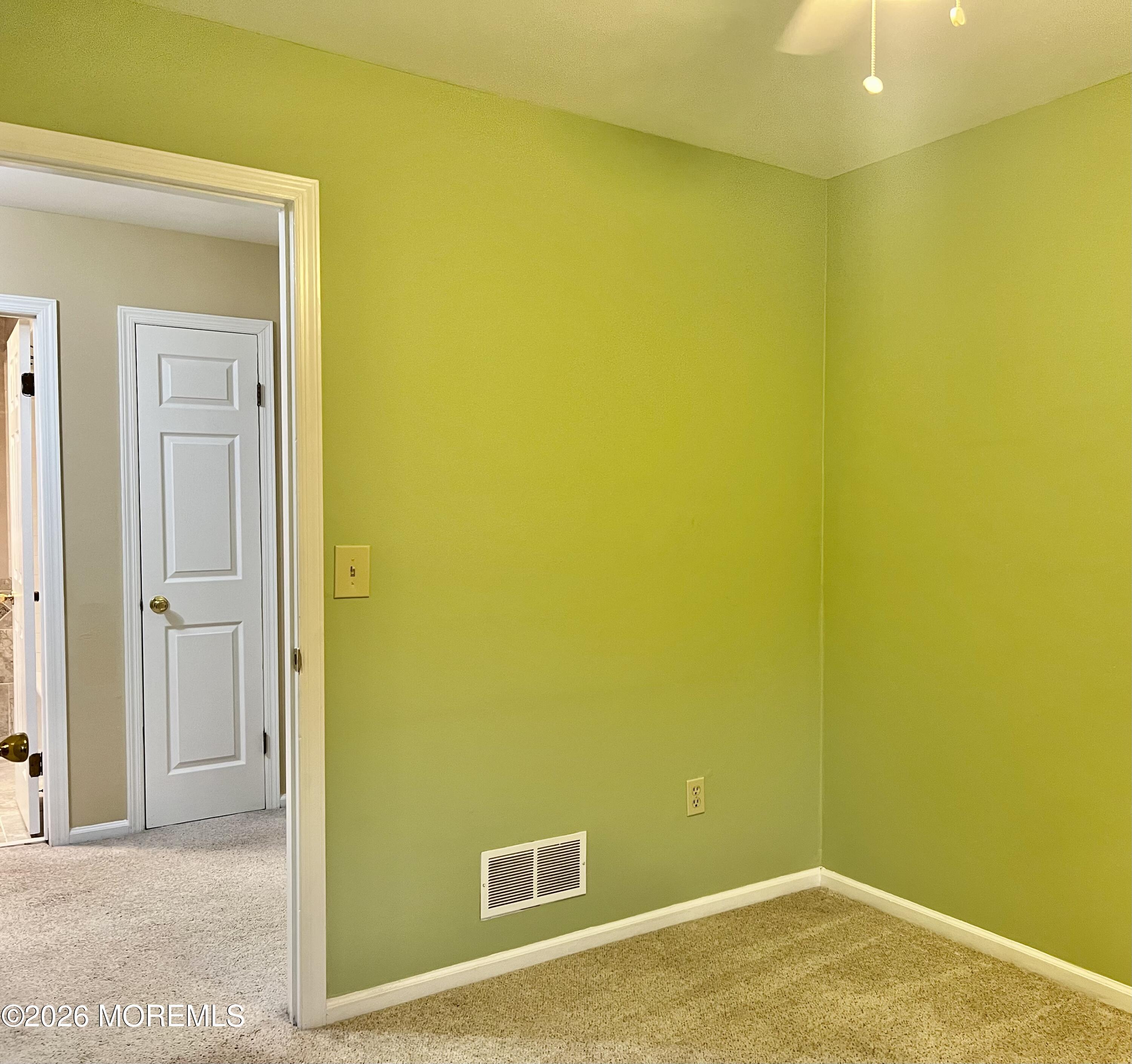 16 Templer Way Hazlet, NJ 07730 - Photo 18 of 42 FullSizeRender