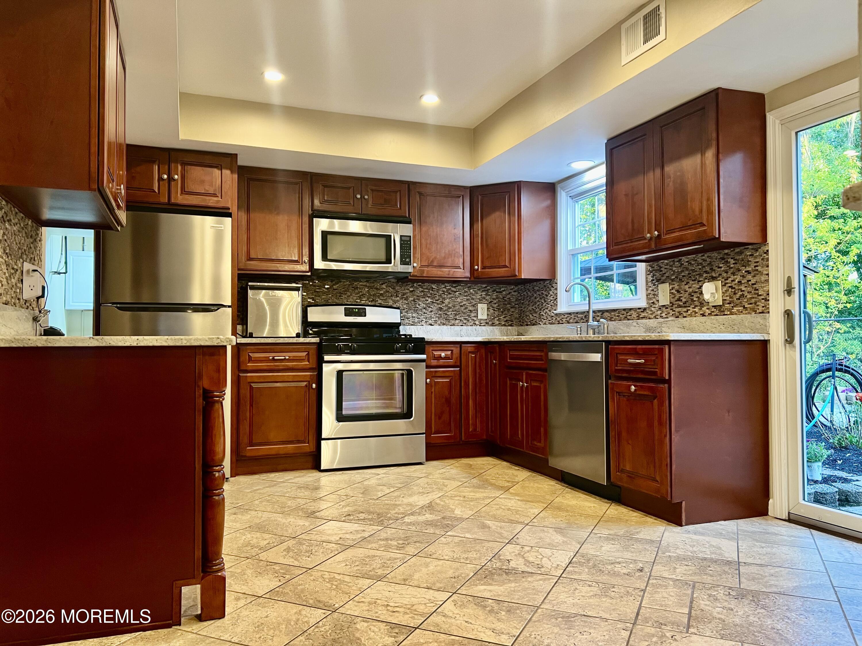 16 Templer Way Hazlet, NJ 07730 - Photo 26 of 42 FullSizeRender
