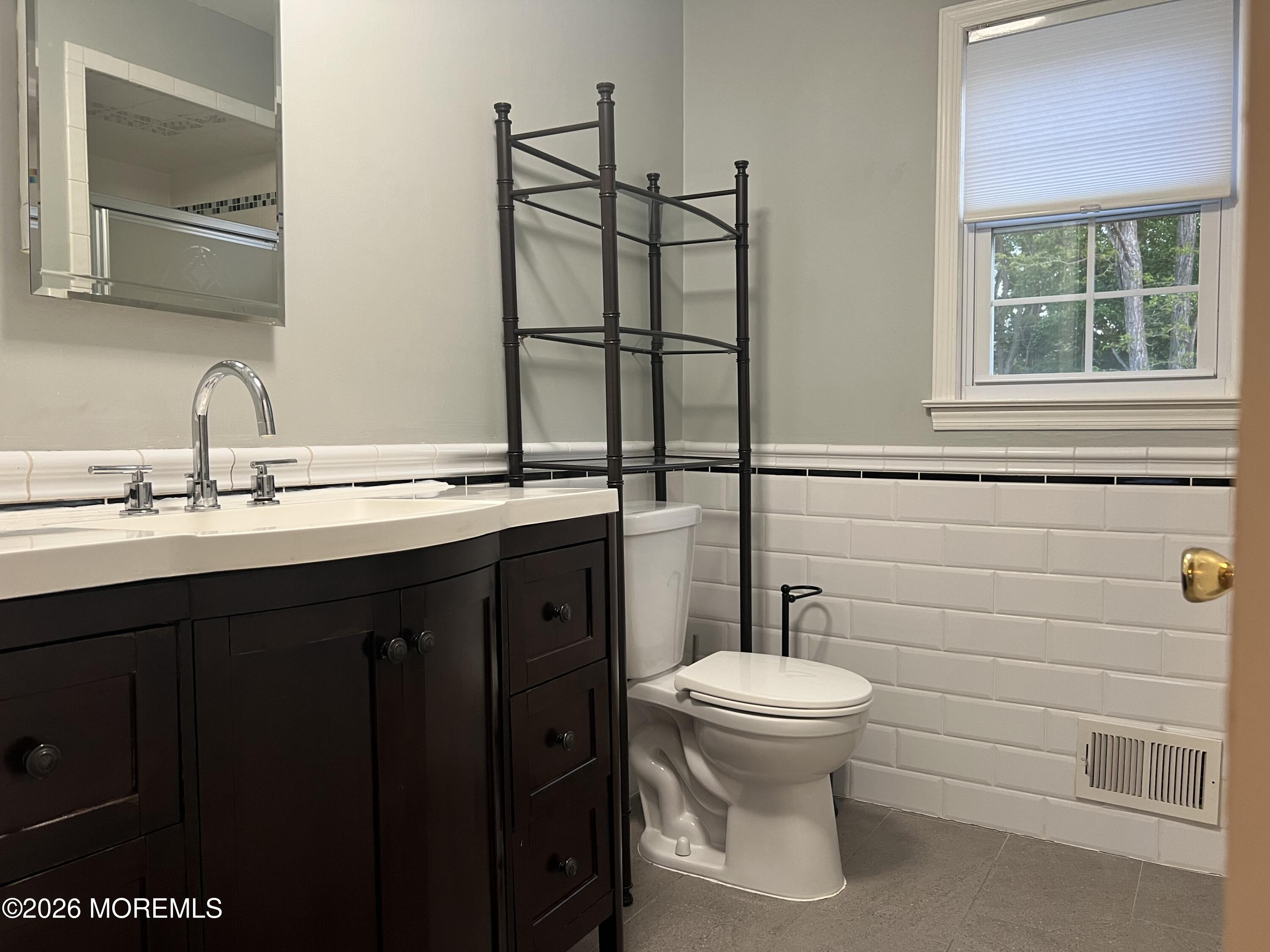16 Templer Way Hazlet, NJ 07730 - Photo 32 of 42 IMG_7757