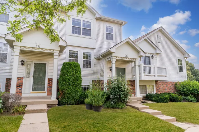 $250,000 | 582 Holiday Lane, Round Lake, IL 60073