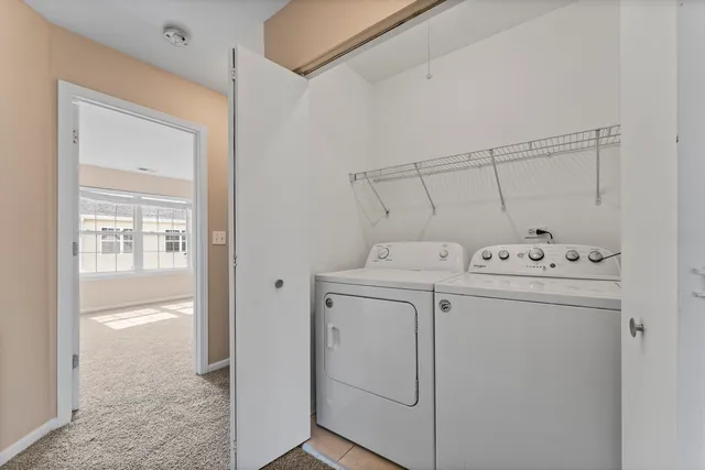 $250,000 | 582 Holiday Lane, Round Lake, IL 60073