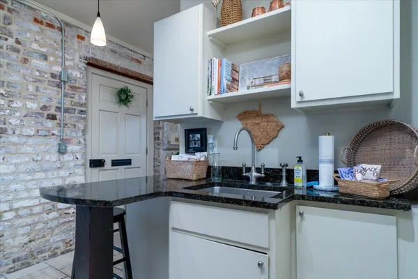 $3,500 | 53 Hasell Street, Unit J, Charleston, SC 29401