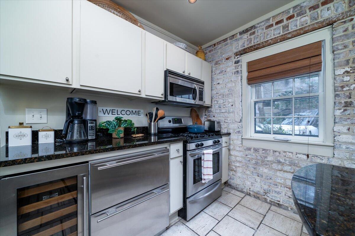 53 Hasell Street, Unit J Charleston, SC 29401 - Photo 15 of 20 19-53Hasell_019