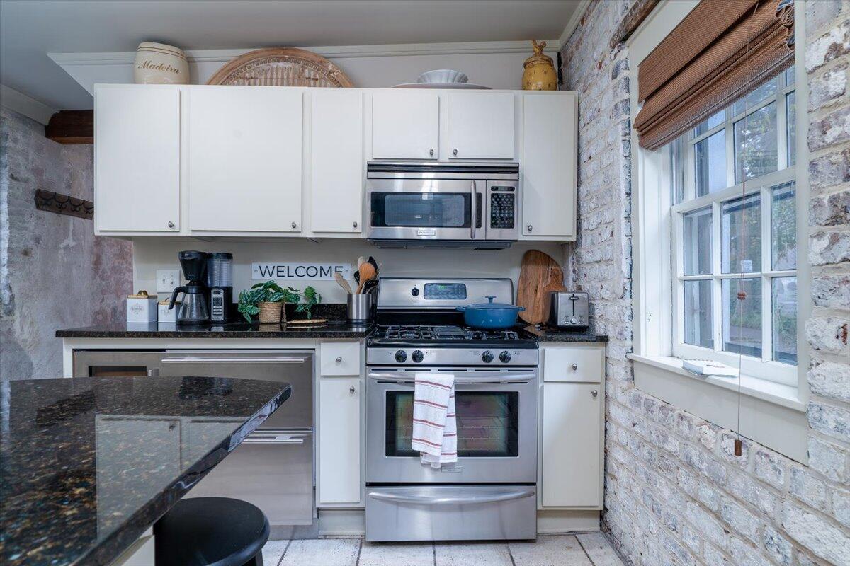 53 Hasell Street, Unit J Charleston, SC 29401 - Photo 16 of 20 20-53Hasell_020