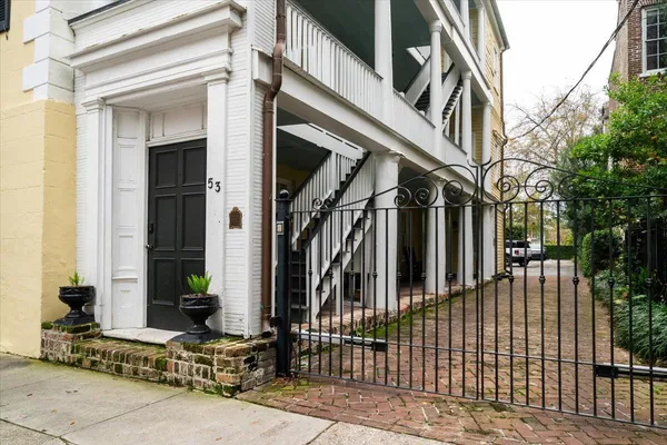 $3,500 | 53 Hasell Street, Unit J, Charleston, SC 29401