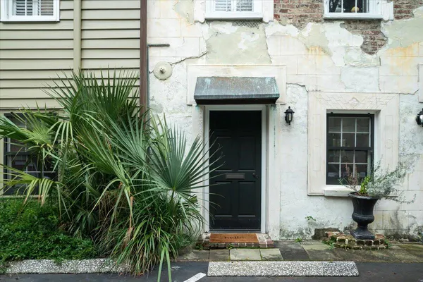 $3,500 | 53 Hasell Street, Unit J, Charleston, SC 29401