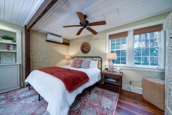 $3,500 | 53 Hasell Street, Unit J, Charleston, SC 29401