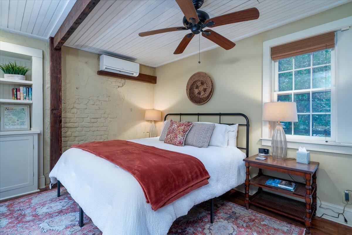 53 Hasell Street, Unit J Charleston, SC 29401 - Photo 6 of 20 08-53Hasell_008