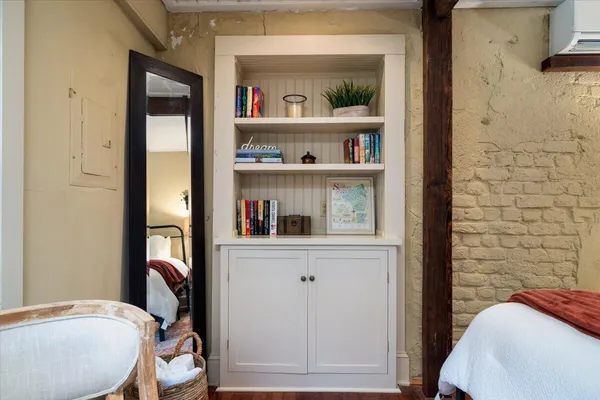 $3,500 | 53 Hasell Street, Unit J, Charleston, SC 29401