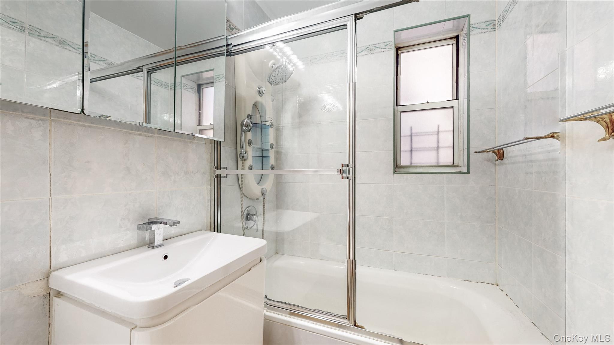 65-41 Booth Street, Unit 4A Queens, NY 11374 - Photo 9 of 17