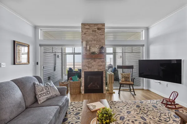 $535,000 | 2614 Lake Street, Algoma, WI 54201