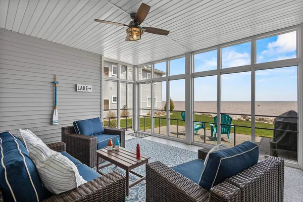 $535,000 | 2614 Lake Street, Algoma, WI 54201