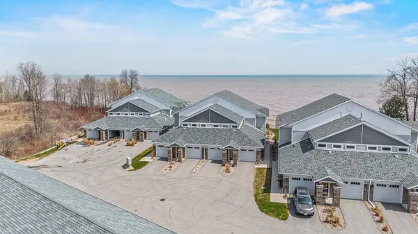 $535,000 | 2614 Lake Street, Algoma, WI 54201