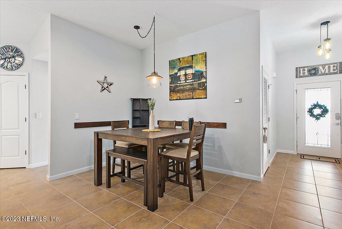 123 South Twin Maple Road St. Augustine, FL 32084 - Photo 6 of 22 06-Dining Area