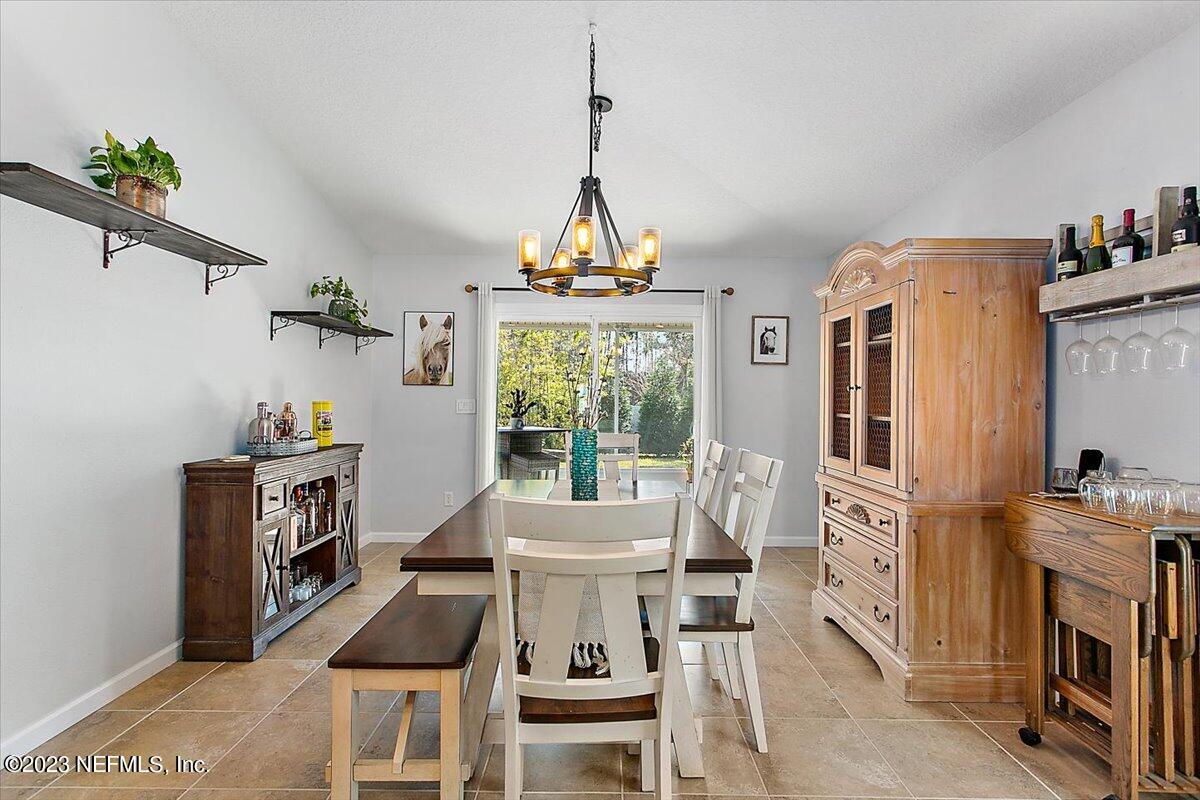 123 South Twin Maple Road St. Augustine, FL 32084 - Photo 10 of 22 10-Kitchen Dining