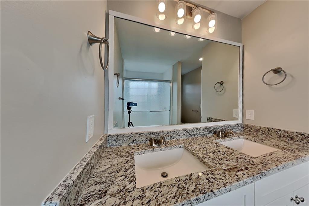 2292 Rocksram Court Buford, GA 30519 - Photo 10 of 20