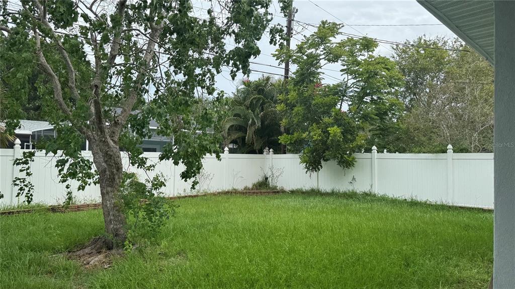 9652 Commodore Drive Seminole, FL 33776 - Photo 15 of 15