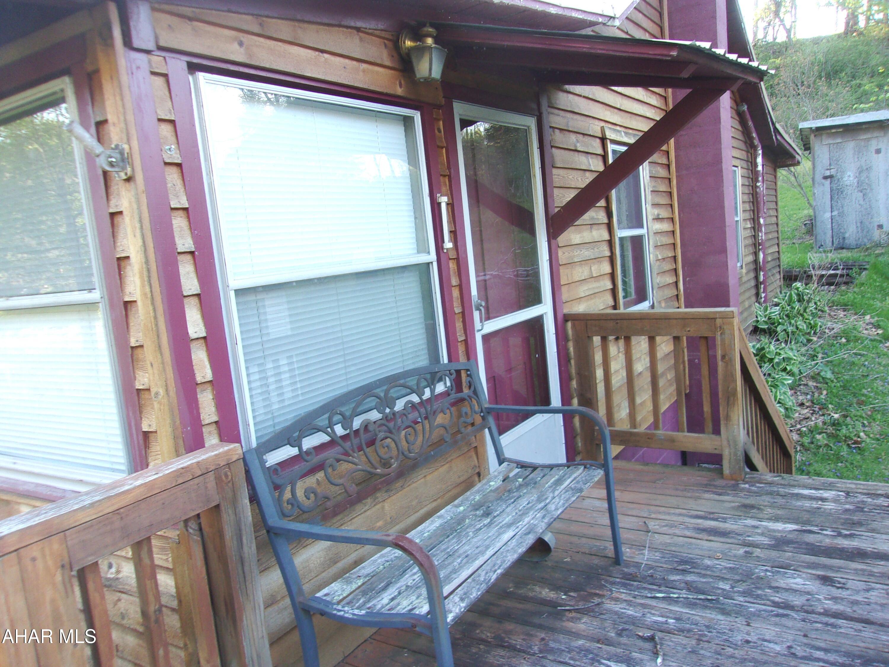 310 Locust Beach Road Everett, PA 15537 - Photo 5 of 35