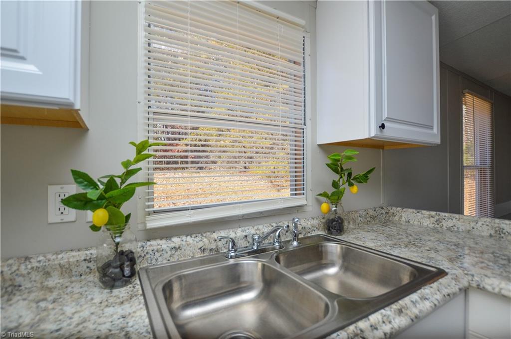 1090 Deer Chase Road Madison, NC 27025 - Photo 13 of 27 Gallery Image 13