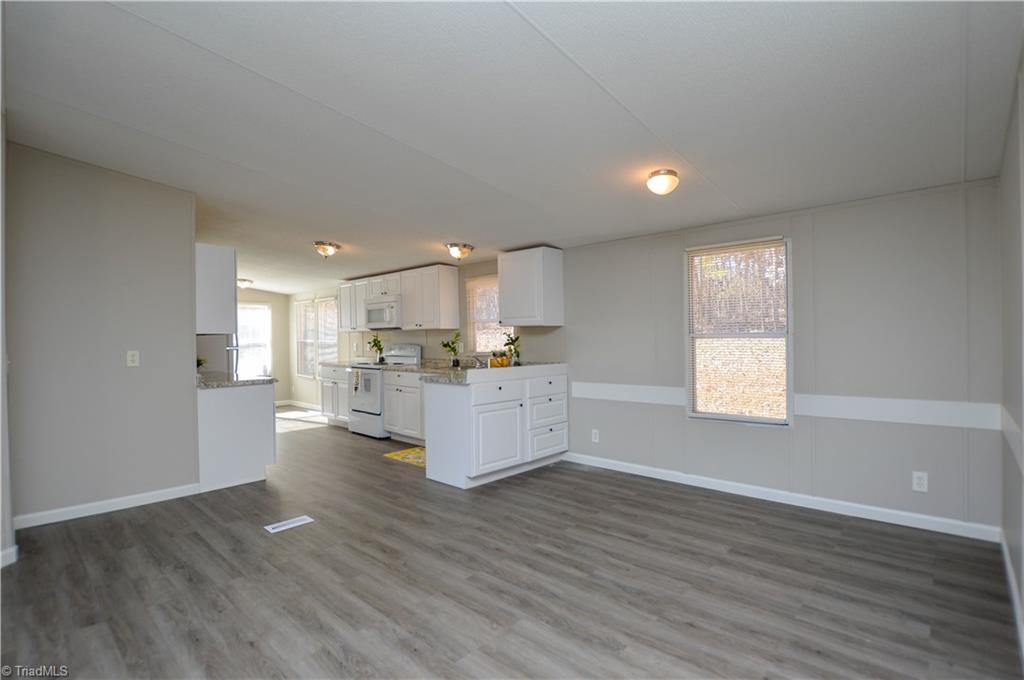1090 Deer Chase Road Madison, NC 27025 - Photo 8 of 27 Gallery Image 8