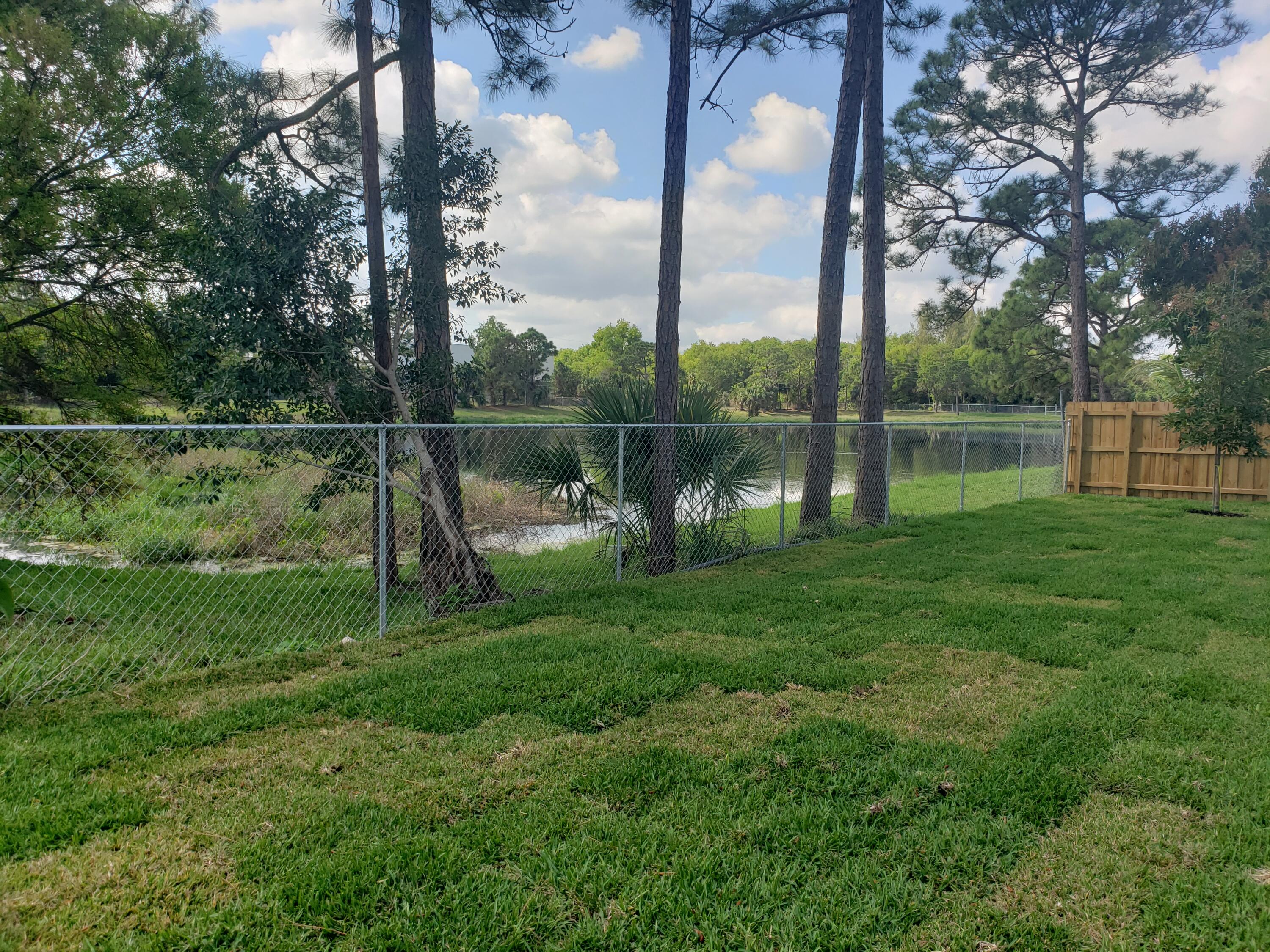 6888 173rd Street North Jupiter, FL 33458 - Photo 13 of 42 20230224_110559