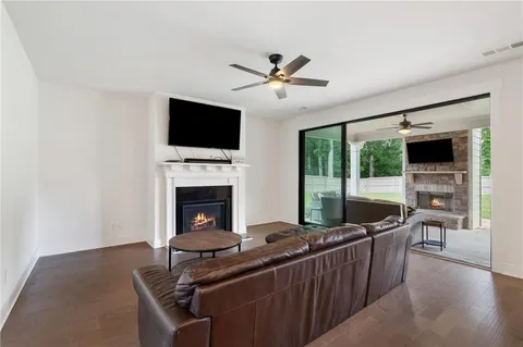 $699,900 | 2453 Oxenwood Drive Southwest, Marietta, GA 30064