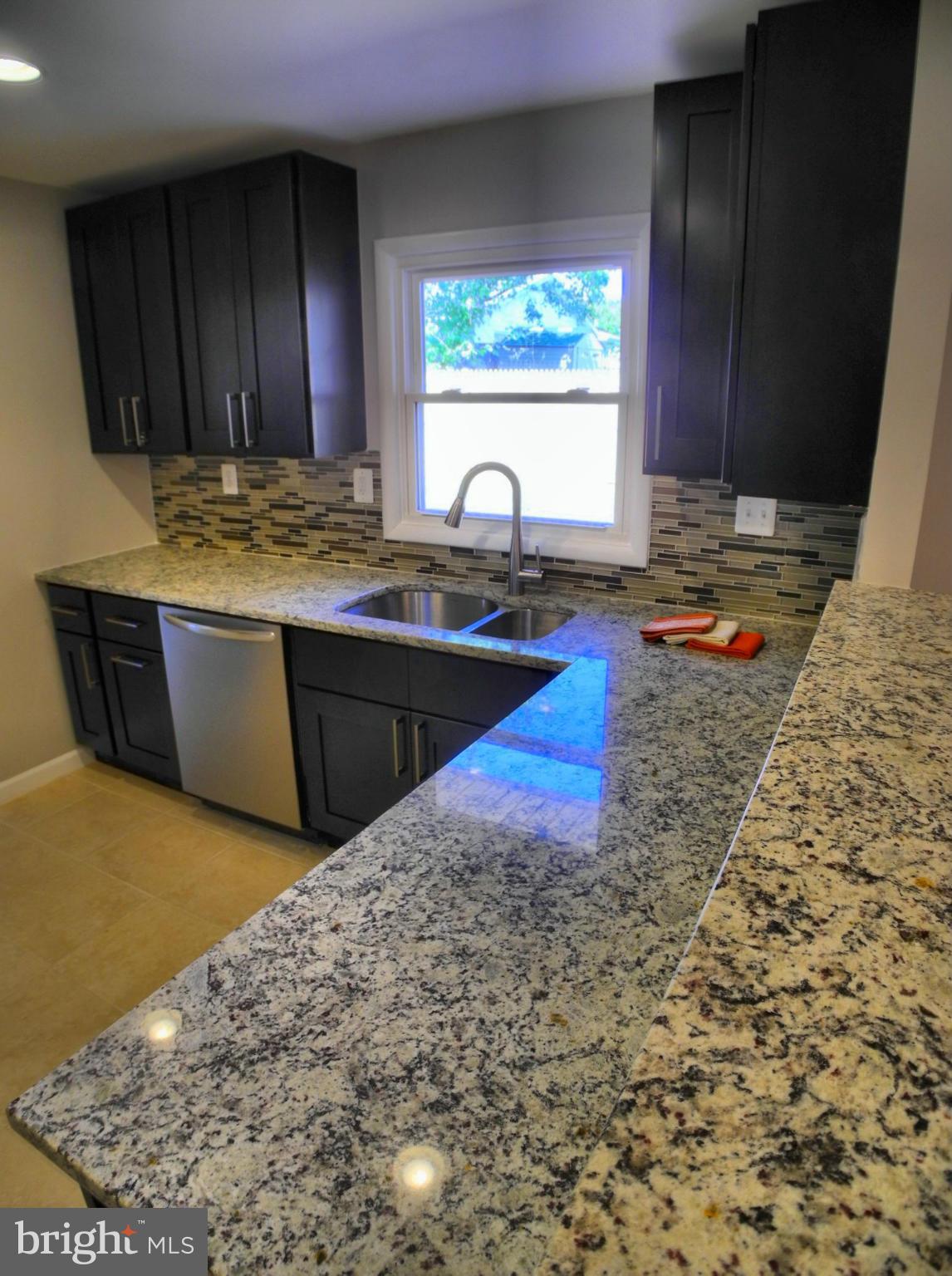 1016 Springhill Way Gambrills, MD 21054 - Photo 3 of 30 Kitchen