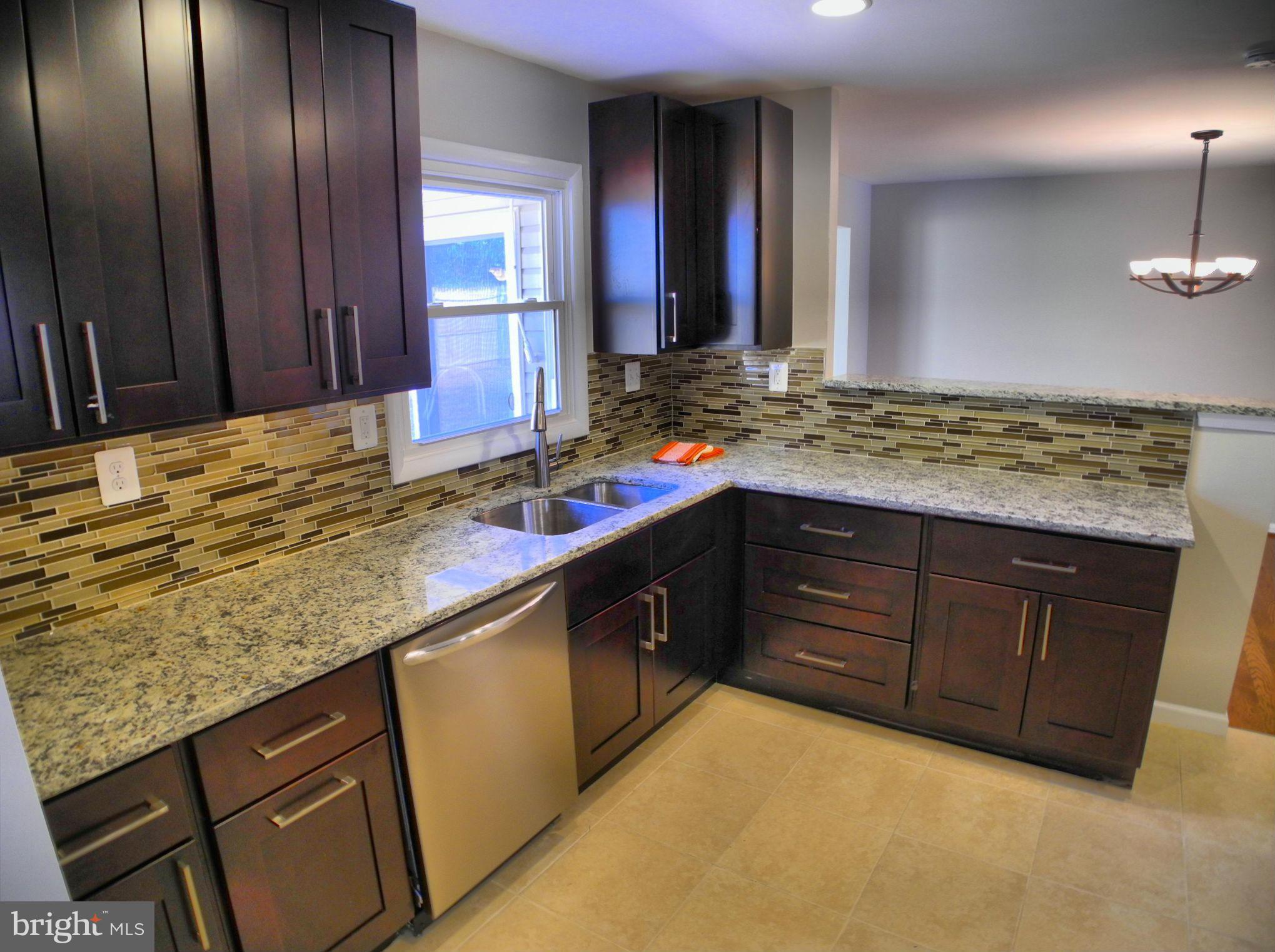 1016 Springhill Way Gambrills, MD 21054 - Photo 4 of 30 Kitchen