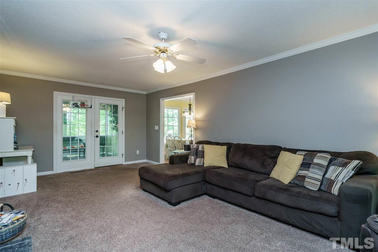 5250 Brantley Road Zebulon, NC 27597 - Photo 7 of 29