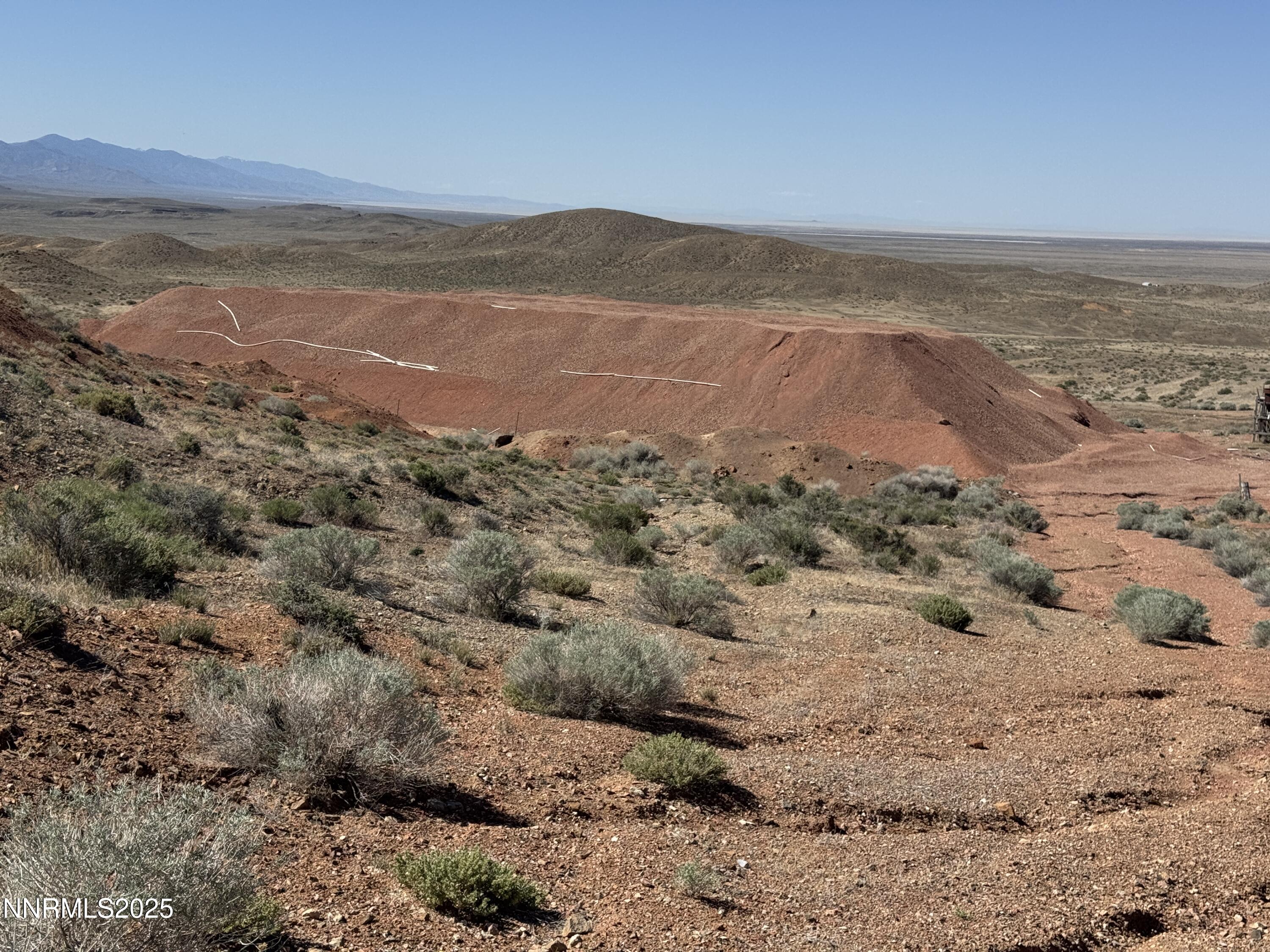 1508012 Coal Canyon Road Lovelock, NV 89419 - Photo 23 of 40 a view of an ocean beach