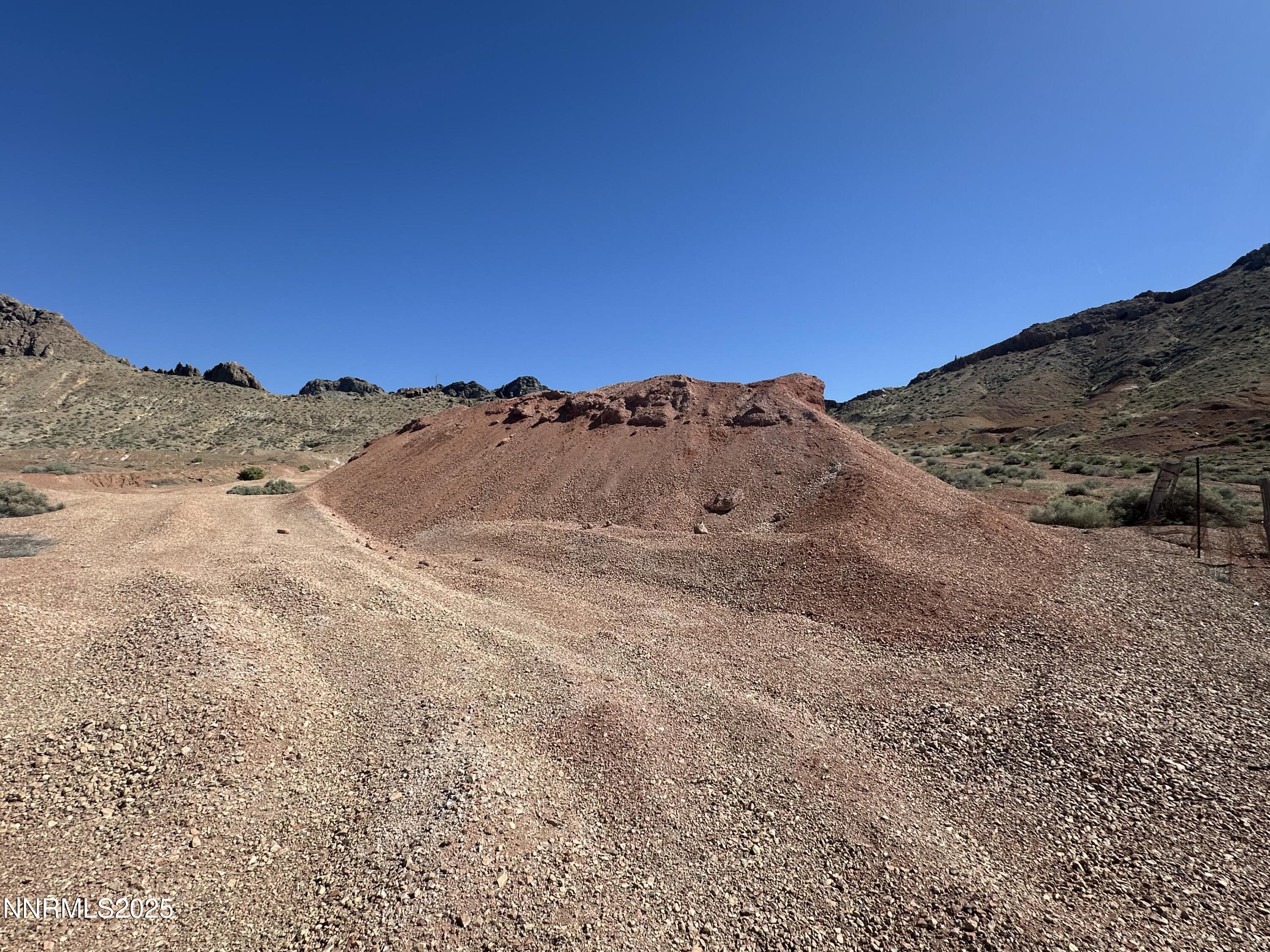 1508012 Coal Canyon Road Lovelock, NV 89419 - Photo 5 of 40 a view of a dry yard