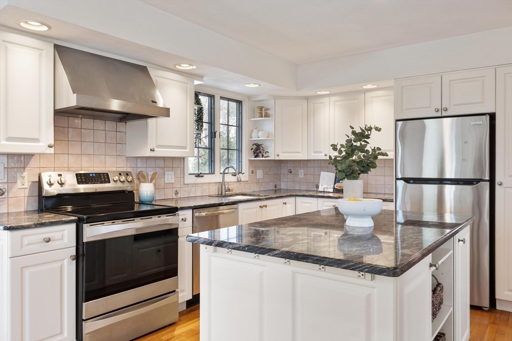 367 Waltham Street, Unit 5 Lexington, MA 02421 - Photo 17 of 42