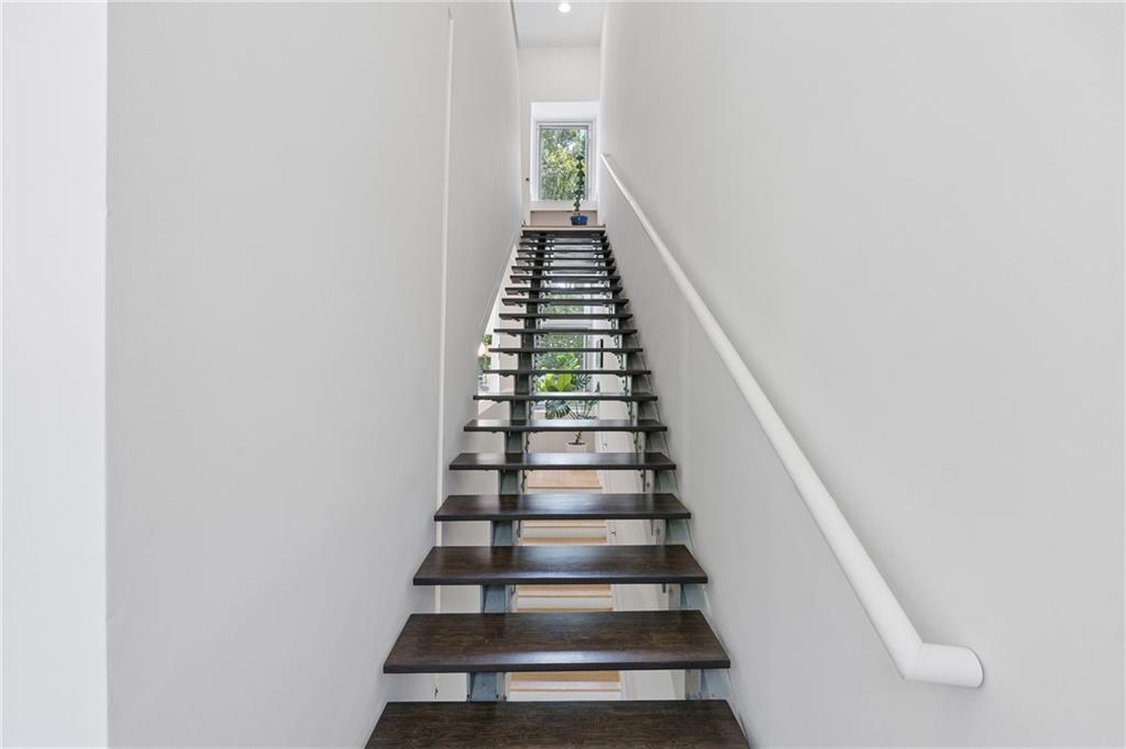752 Moreland Avenue Southeast, Unit 4 Atlanta, GA 30316 - Photo 25 of 58 a view of entryway