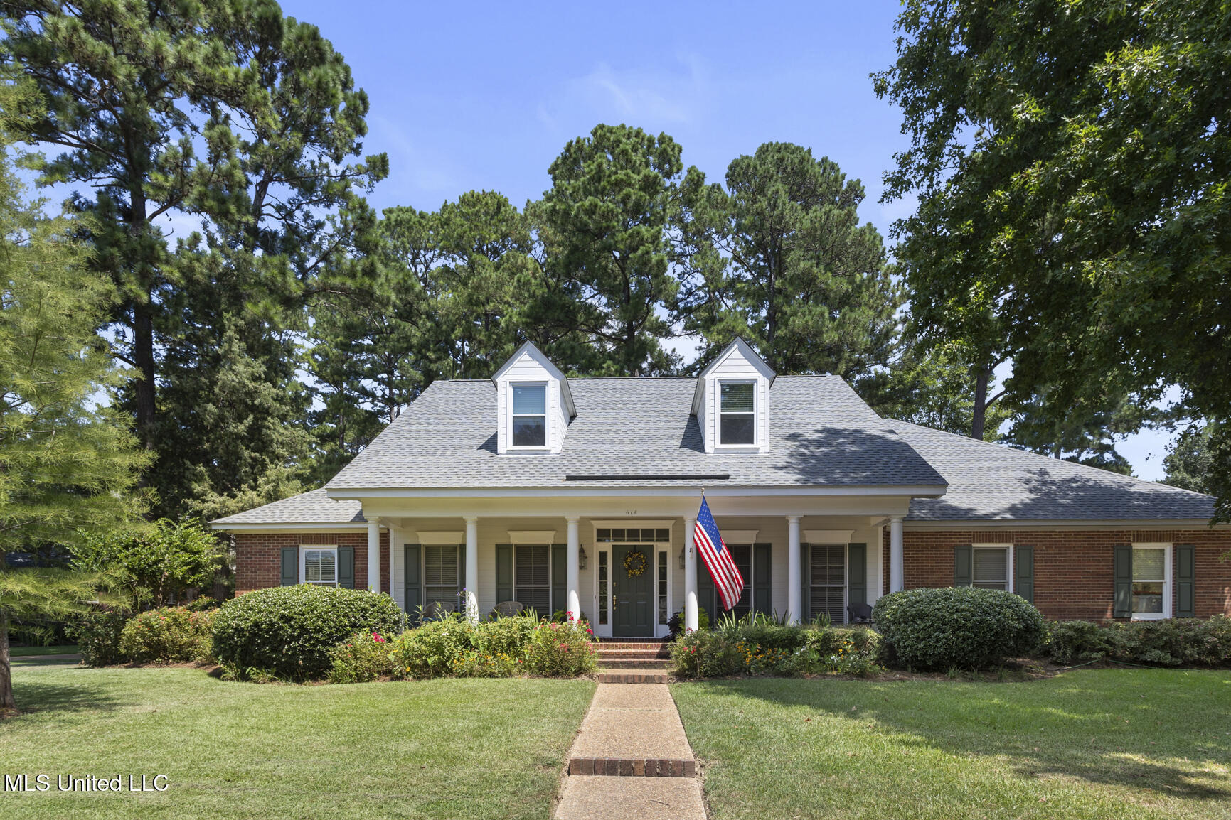 614 Kinsington Court Ridgeland, MS 39157 - Photo 3 of 45 614 Kinsington Ct-2