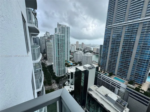 $4,000 | 1060 Brickell Avenue, Unit 3607, Miami, FL 33131