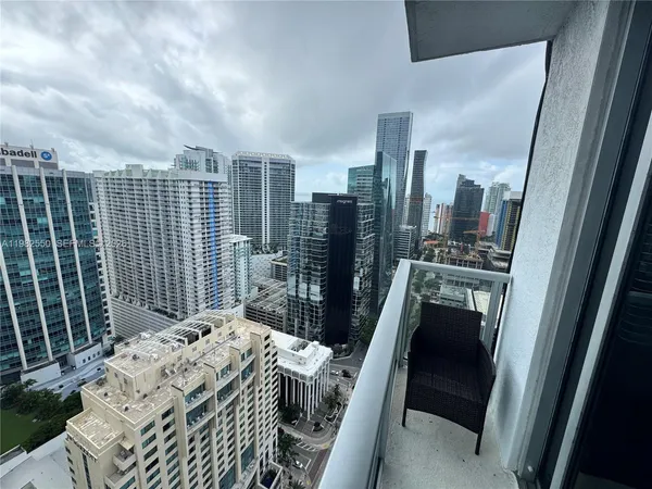 $4,000 | 1060 Brickell Avenue, Unit 3607, Miami, FL 33131