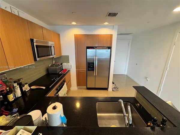 $4,000 | 1060 Brickell Avenue, Unit 3607, Miami, FL 33131