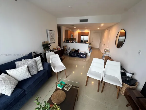 $4,000 | 1060 Brickell Avenue, Unit 3607, Miami, FL 33131