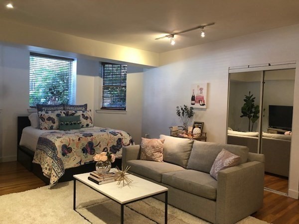 236 Beacon Street, Unit 1A Boston, MA 02116 - Photo 5 of 8
